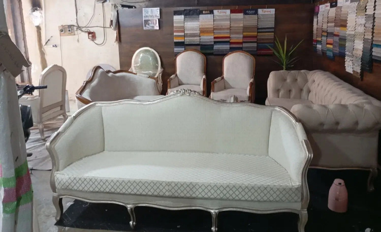 مبل کلاسیک ۸نفره سه گل فرانسوی