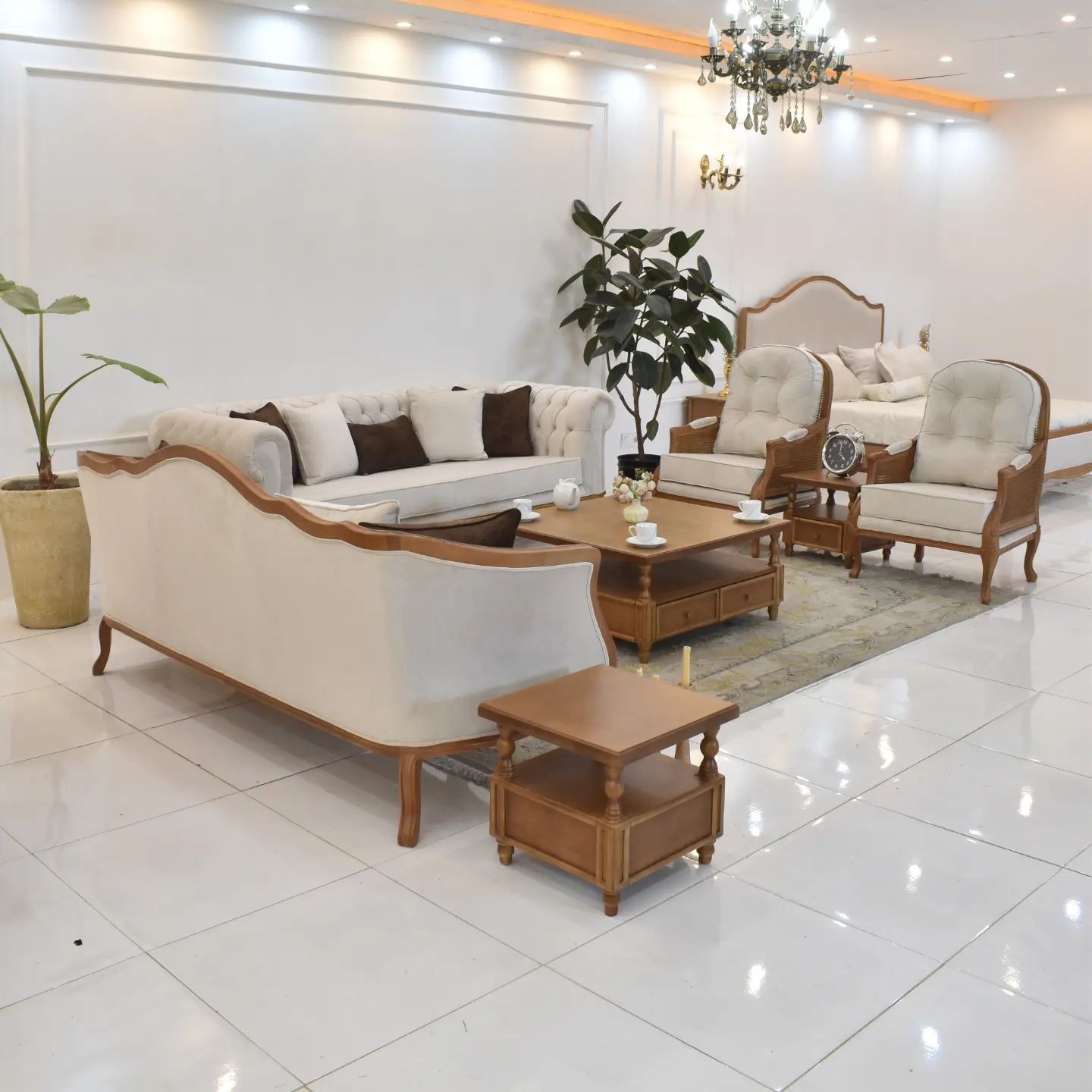 مبل کلاسیک کویین کد4