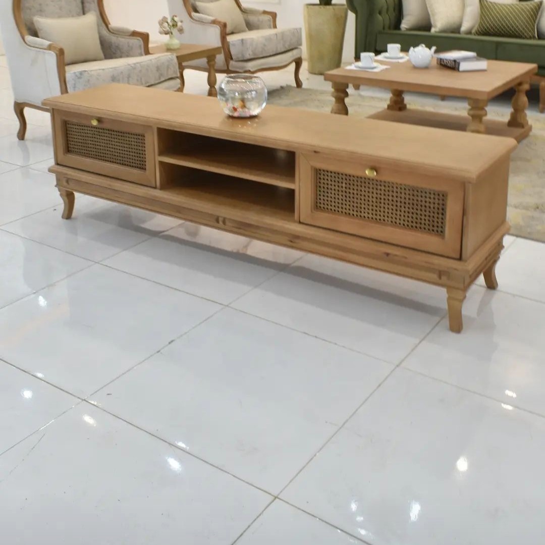 میز تی وی کویین