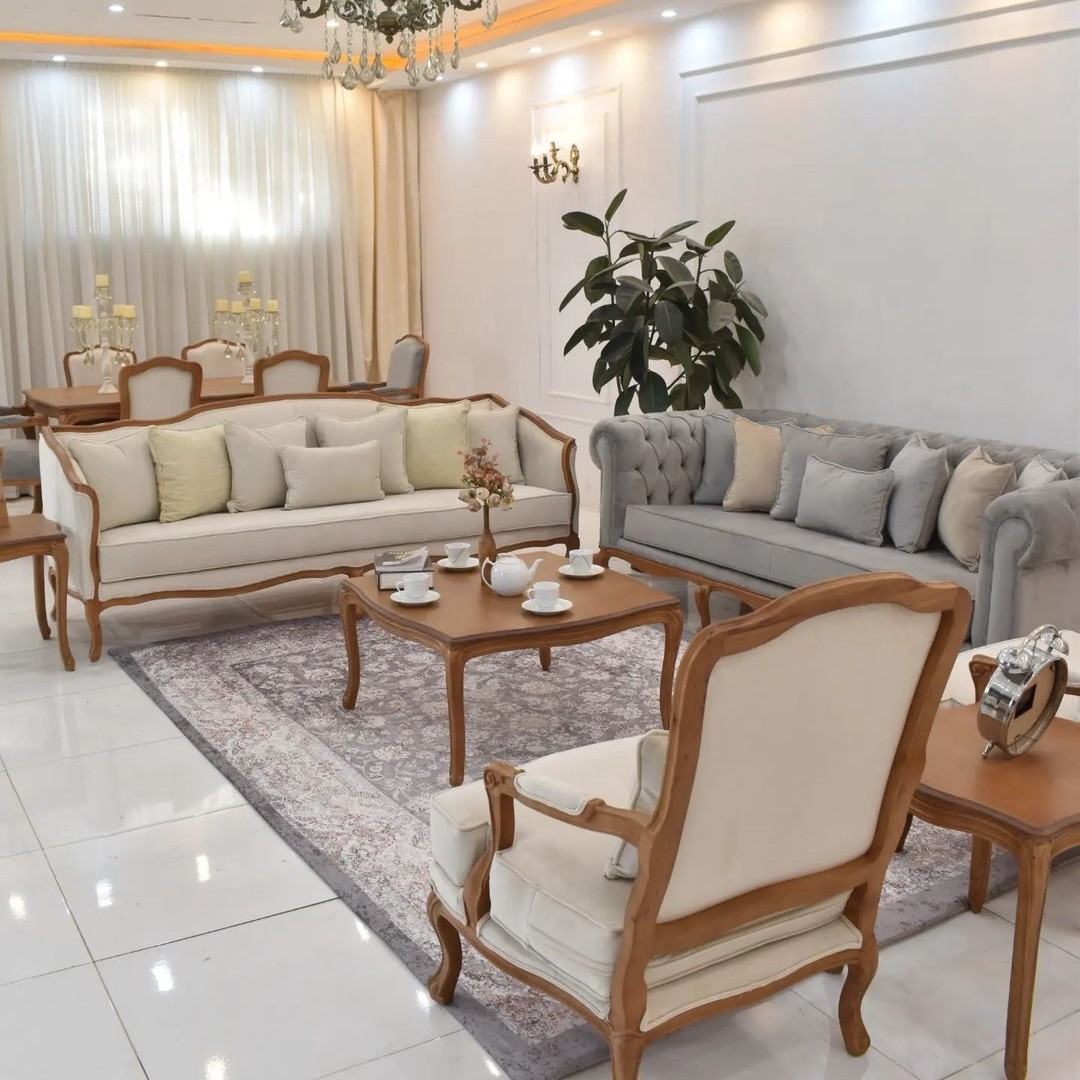 مبل ابزاری فرانسوی با کاناپه چستر