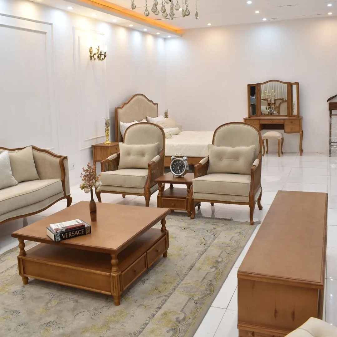 مبل کلاسیک 7 نفره مدل کویین فرانسوی با دسته حصیری و میز جلو مبلی