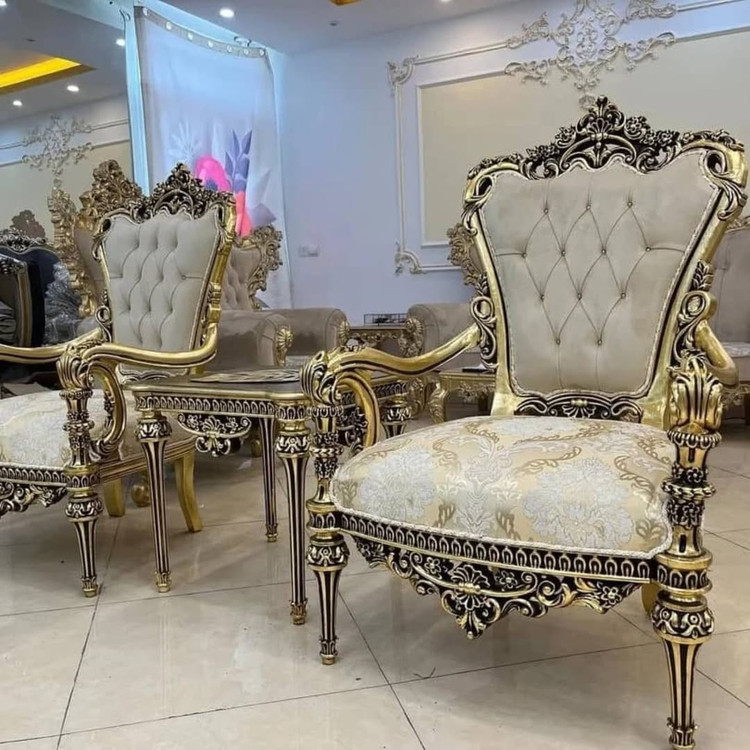 مبل کلاسیک نه نفره مدل خاطره با پارچه مخمل خارجی و جلو مبلی