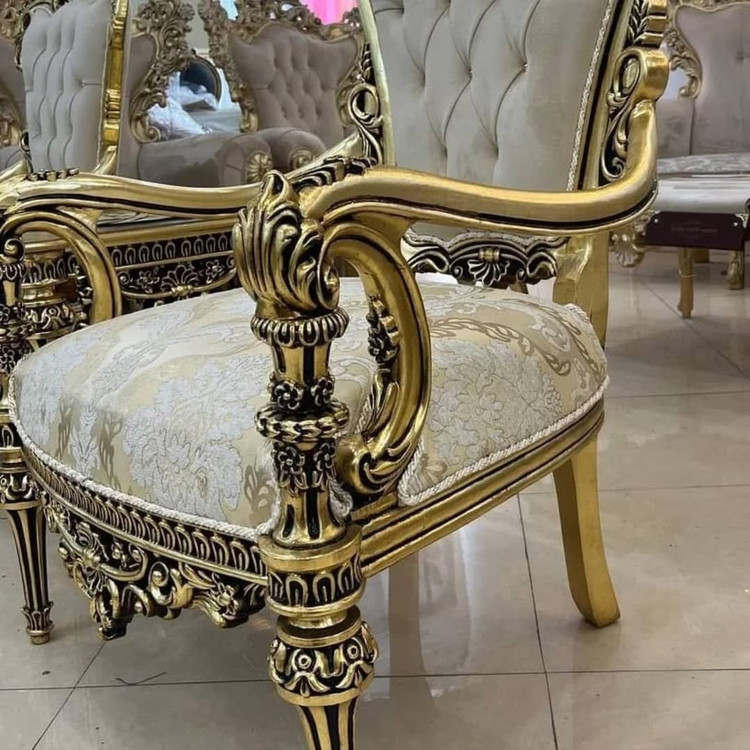 مبل کلاسیک نه نفره مدل خاطره با پارچه مخمل خارجی و جلو مبلی