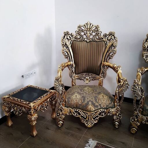 مبل کلاسیک مدل خرچنگی 7نفره+جلومبلی و عسلی
