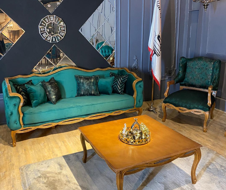 مبل کلاسیک مدل فرانسوی 9 نفره با تخفیف ویژه